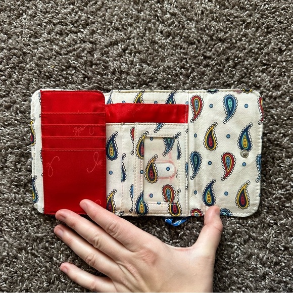 Vera Bradley Marina Paisley Quilted Euro Wallet Floral Zip & Snap Retired - Picture 2 of 2